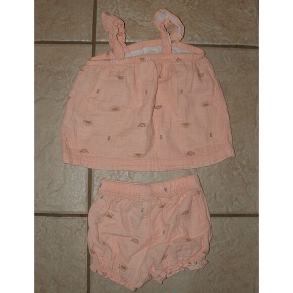HILARY DUFF CARTERS Baby Girls sz 12 Months Peach Gauze 2 Pc Shirt & Shorts Set - Picture 2 of 2